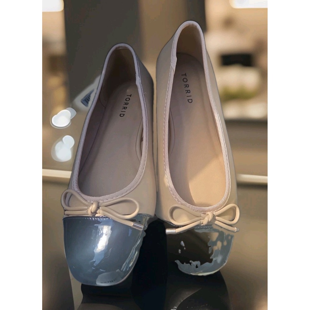 Torrid Bow Detail Square Toe Flat Size 9W